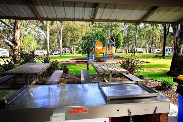 Moama West Holiday Park