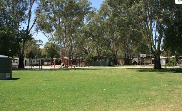 Riverlander Caravan Park