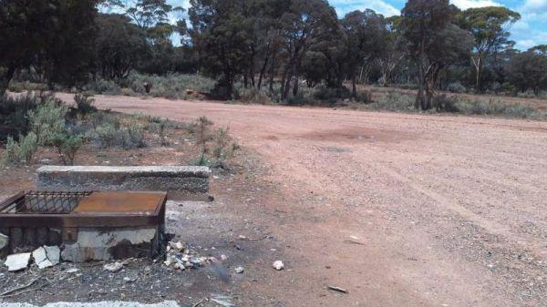 Lake Cowan Rest Area