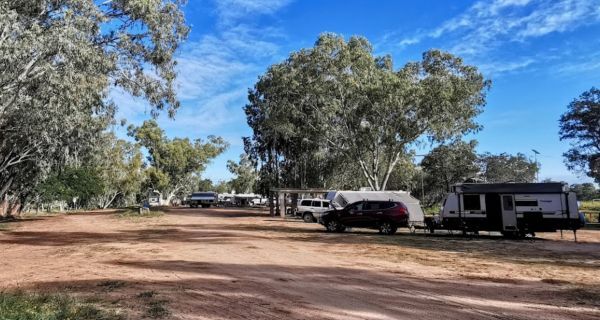 Lloyd Jones Weir Riverside Reserve Camp Area