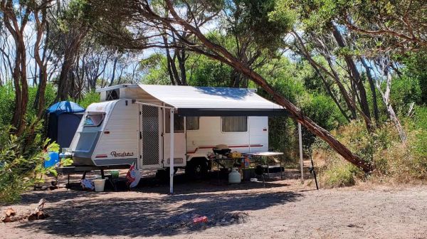 90 Mile Beach, Golden Beach, Seaspray, Paradise Beach Camping Areas