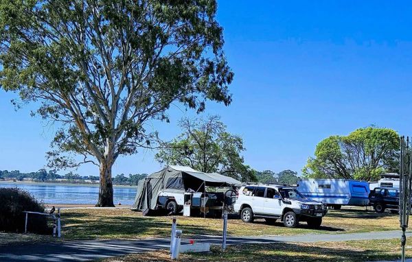 Edenhope Lakeside Tourist Park