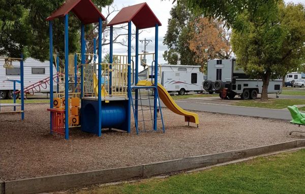 Gold Nugget Tourist Park