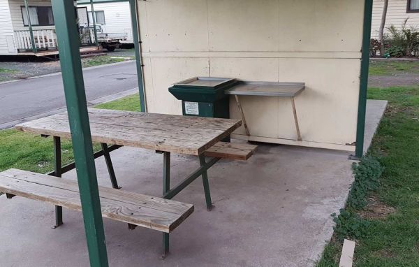 Honey Hush Caravan Park