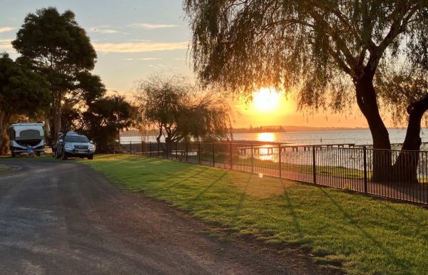 Lake Colac Caravan Park