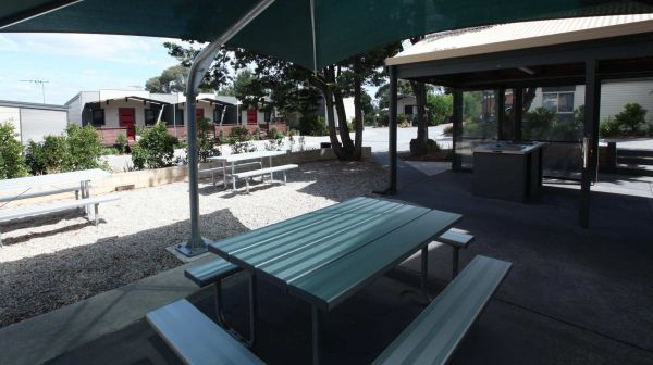 Airport Tourist Village Melbourne