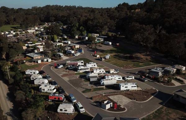 Lilydale Pine Hill Caravan Park